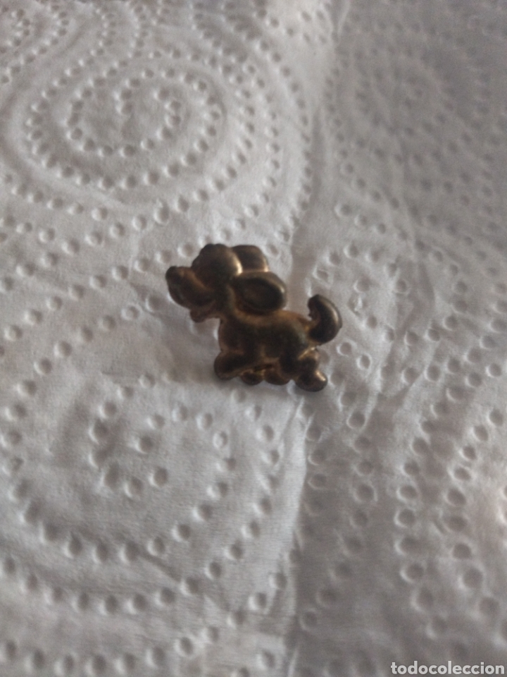 Pin's de collection: PIN ANIMAL PERRO