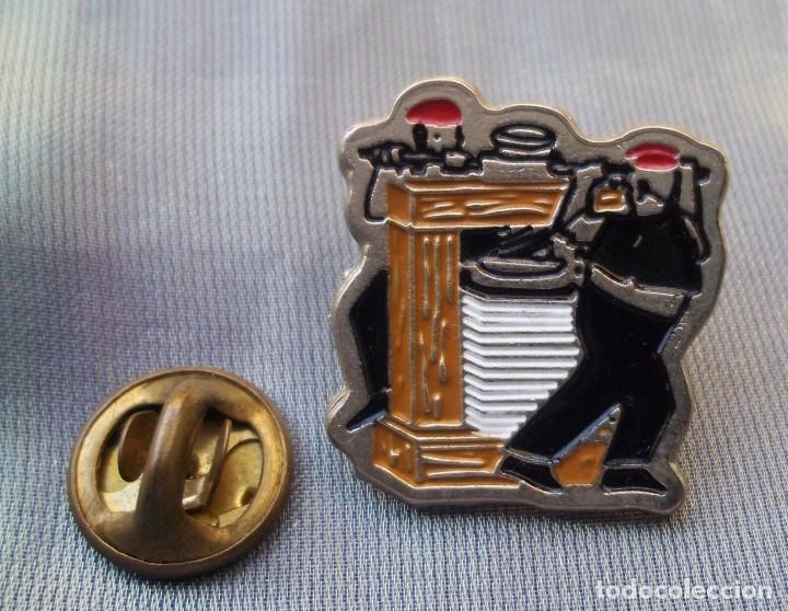 Pins de colecci&oacute;n: PIN COMARCAS CATALUNYA. ANOIA. BARCELONA EL PAIS. DISE&Ntilde;O PINTOR PERICO PASTOR