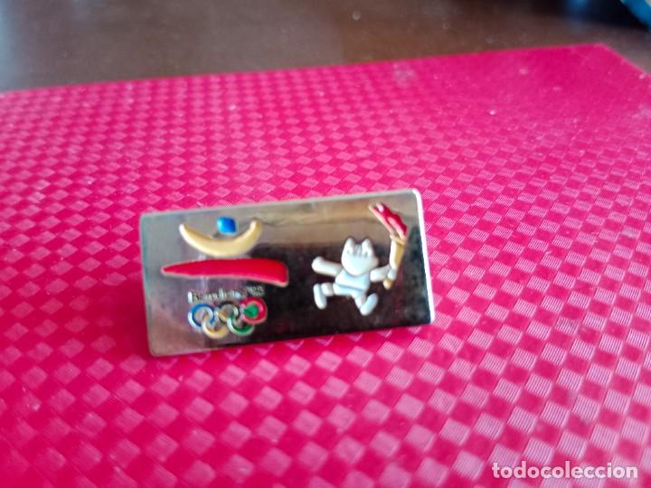 Pins de colecci&oacute;n: PIN DOBLE DORADO BARCELONA 92 - COBI CON ANTORCHA - COOB92 - 1989 - MASCOTA JUEGOS OLIMPICOS