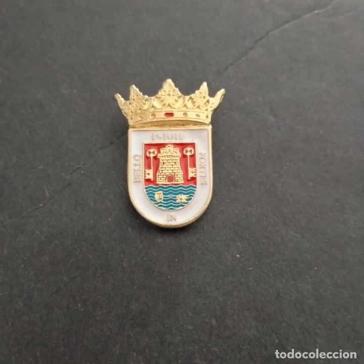 Pins de colecci&oacute;n: PIN escudo TARIFA (CADIZ) - Foto 1