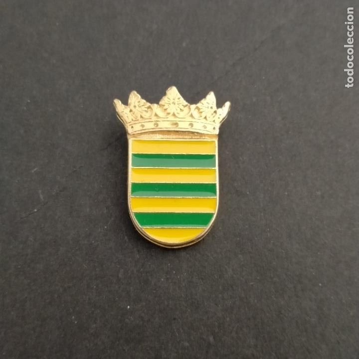Pins de colecci&oacute;n: PIN escudo BORNOS (CADIZ)