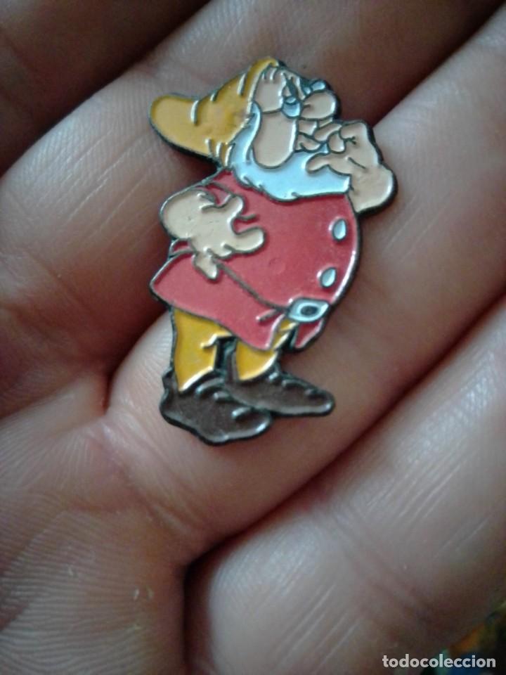 Pins de colecci&oacute;n: PINS BLANCANIEVES Y LOS 7 ENANITOS ENANITO SABIO