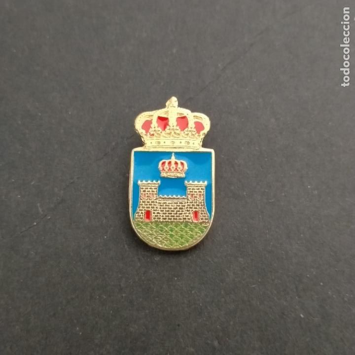 Pins de colecci&oacute;n: PIN LINEA DE LA CONCEPCI&Oacute;N (CADIZ) - Foto 1