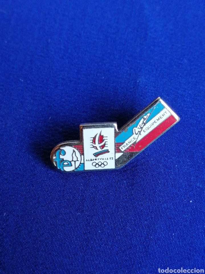 Sammlung von Pins: ALBERT VILLE 92 FRANCE EQUIPAMENT PIN