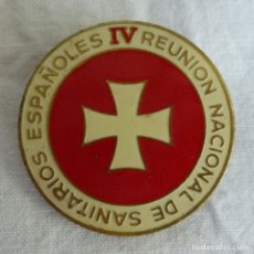 Pins de colección: PIN DE SOLAPA IV REUNIÓN NACIONAL DE SANITARIOS ESPAÑOLES