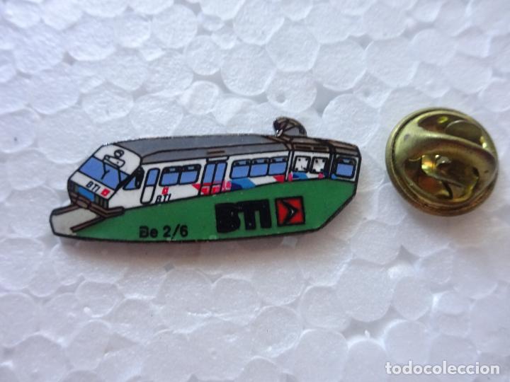 Pin's de collection: PIN DE TRENES FERROCARRILES. SUIZA. BTI Biel-T&auml;uffelen-Ins-Bahn ; BTI