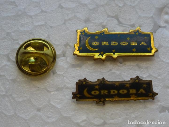 Pin's de collection: 2 PINS DE TURISMO. C&Oacute;RDOBA