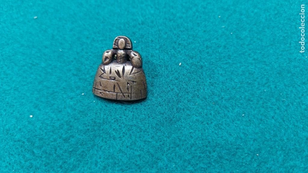 Pin's de collection: Pin Menina de Alcobendas