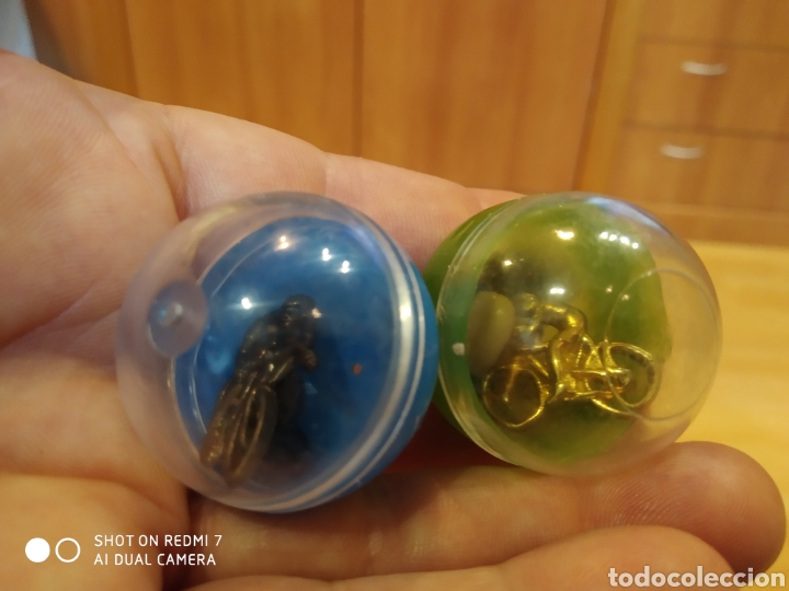 Pins de colecci&oacute;n: 2 pins de ciclismo