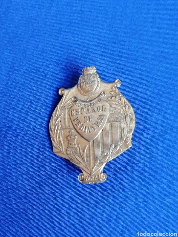 Pin's de collection: CONGRESO ESPA&Ntilde;OL DE PEDIATR&Iacute;A INSIGNIA DE ALFILER ANTIGUA