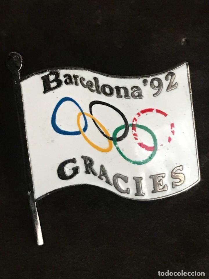 Pins de cole&ccedil;&atilde;o: PIN OLIMPICO BARCELONA 92 1992 - BANDERA AROS GRACIES - OLYMPIC GAMES JUEGOS OLIMPICOS