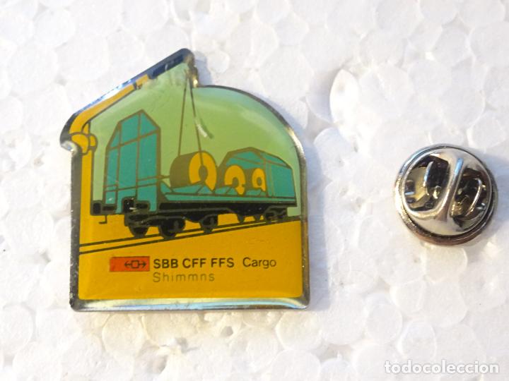 Pins e Spille di collezione: PIN DE TRENES FERROCARRILES. SUIZA. SBB CFF FFS VAG&Oacute;N CARGA CARGO