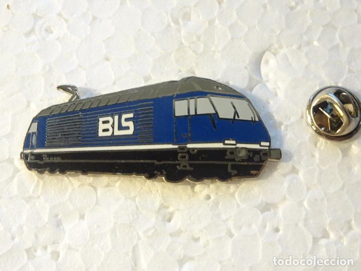 Pins e Spille di collezione: PIN DE TRENES FERROCARRILES. SUIZA. LOCOMOTORA BIS