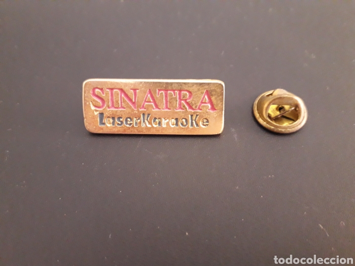 Pins de cole&ccedil;&atilde;o: PIN SINATRA LASER KARAOKE. PEDIDO M&Iacute;NIMO 3&euro;