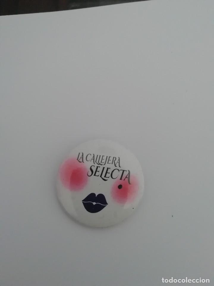 Pins de colecci&oacute;n: Carnaval de C&aacute;diz chapa chirigota callejera la callejera selecta