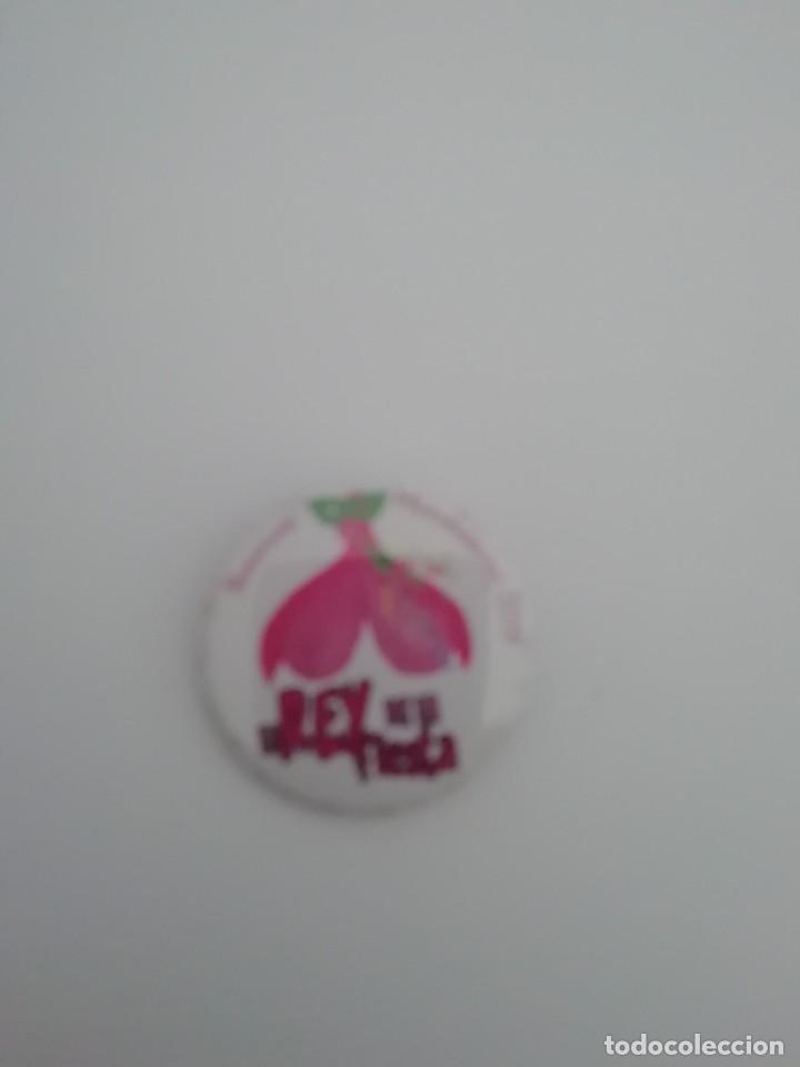 Pins de colecci&oacute;n: Carnaval de C&aacute;diz chapa romancero el rey de la fiesta 2019