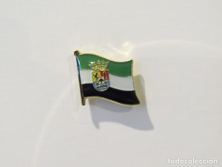 Pins de colecci&oacute;n: Pins Bandera de Extremadura