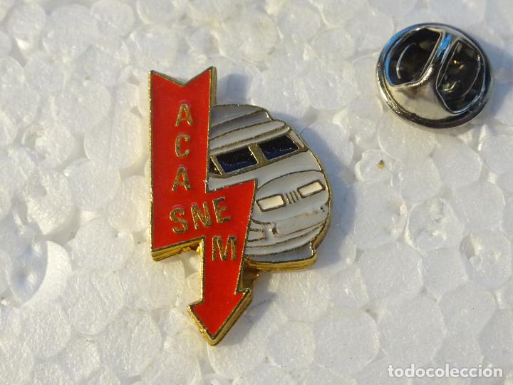 Pins e Spille di collezione: PIN DE TRENES FERROCARRILES. FRANCIA ACA SNEM
