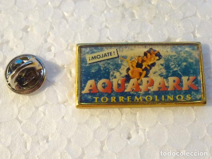 Pins e Spille di collezione: PIN DE TURISMO. AQUAPARK TORREMOLINOS PARQUE ACU&Aacute;TICO