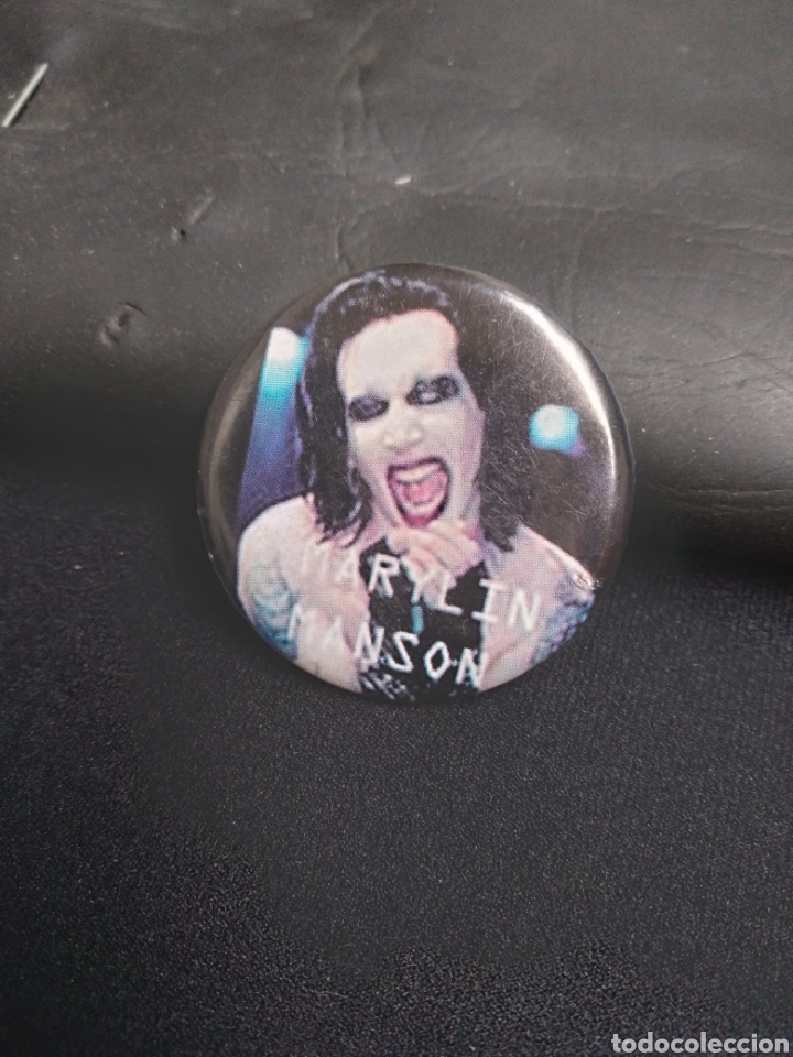 Collection pins: CHAPA 4CM-MARYLIN MANSON-MUSICA-