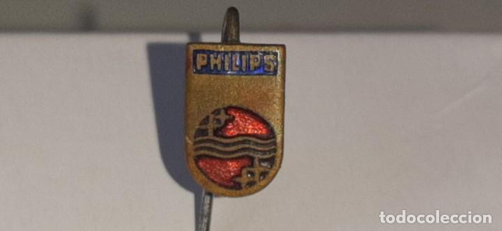 Pins de colecci&oacute;n: ANTIGUO PIN INSIGNIA DE ALFILER DE RADIOS PHILIPS A&Ntilde;OS 50 / 60