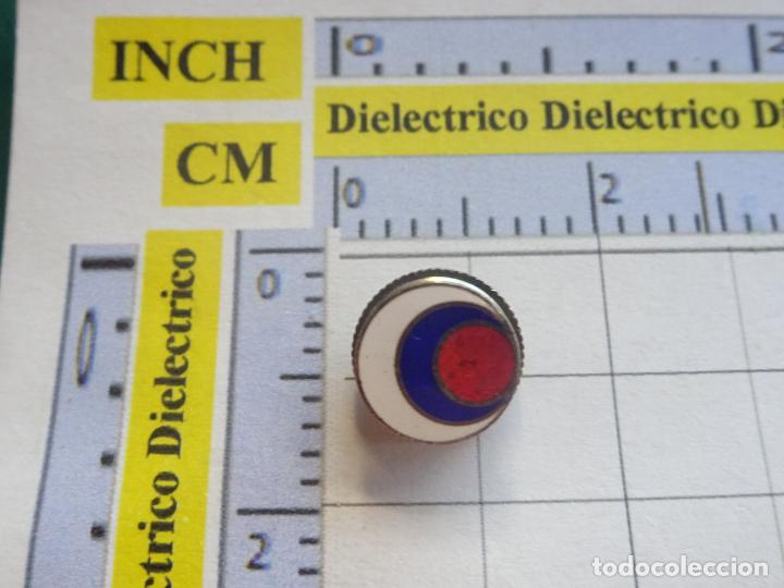 Pins de cole&ccedil;&atilde;o: INSIGNIA DE L&Iacute;NEAS AEREAS? AVIACI&Oacute;N MILITAR? RAF?