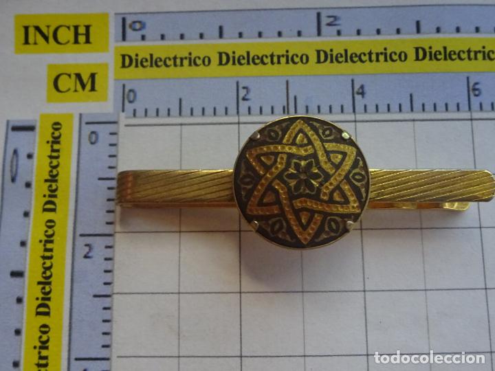 Pins de colecci&oacute;n: INSIGNIA ALFILER DE CORBATA TOLEDANO, ESTILO DAMASQUINADO. TOLEDO