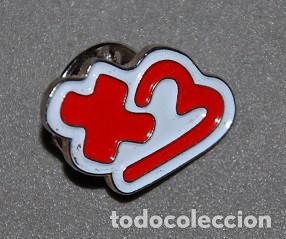 Pins e Spille di collezione: PINS CRUZ ROJA DONANTES DE SANGRE