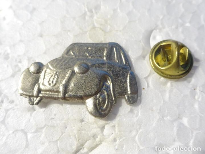 Pins de colecci&oacute;n: PIN DE COCHES MOTOS. CITROEN 2CV