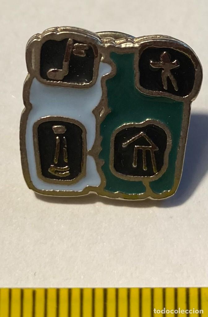 Pins de colecci&oacute;n: PIN CULTURAL - Foto 1