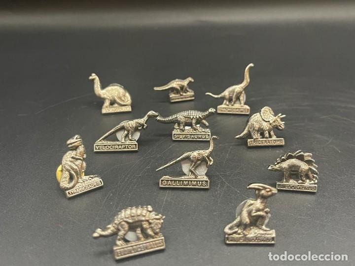 Pins de colecci&oacute;n: COLECCI&Oacute;N DE 11 PINES DINOSAURIOS - Foto 3