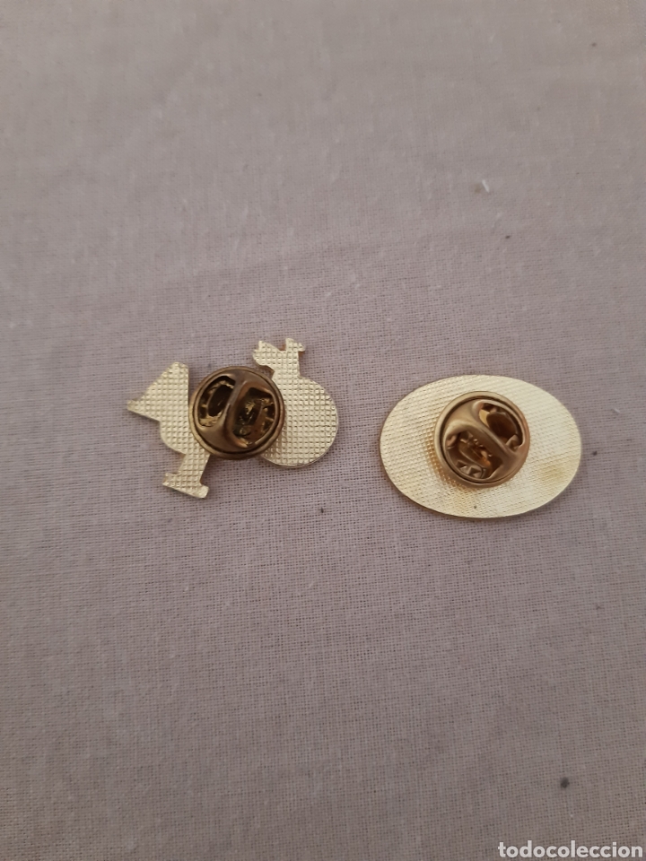 Pins de colecci&oacute;n: 2 Pins Copa Danone a&ntilde;os 90 - Foto 2