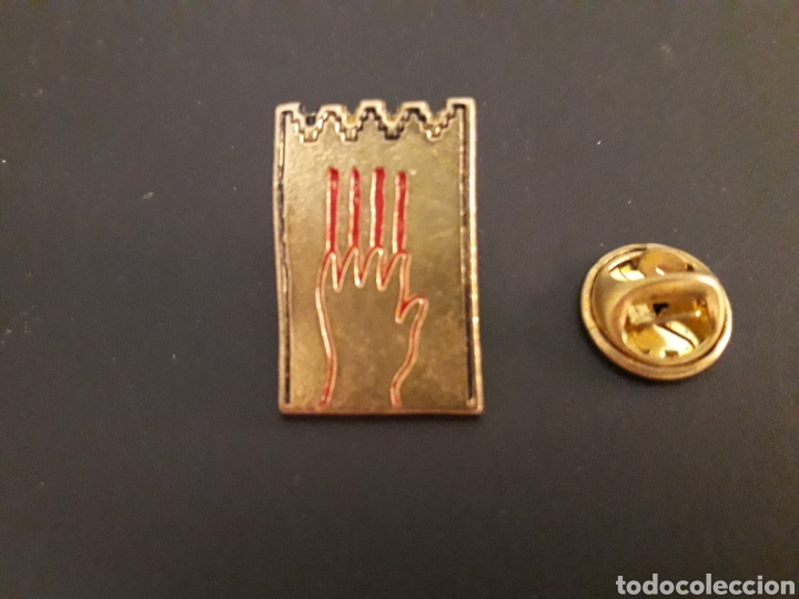 Pins de cole&ccedil;&atilde;o: PIN RIPOLL&Eacute;S CATALU&Ntilde;A MODERNA N&deg; ? EL PA&Iacute;S LA CAIXA. DISE&Ntilde;O PERICO PASTOR. PEDIDO M&Iacute;NIMO 3&euro;