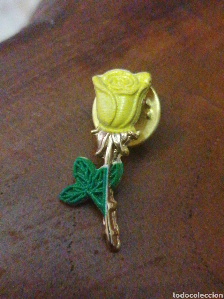 Pins de cole&ccedil;&atilde;o: Pin rosa amarilla Sant Jordi