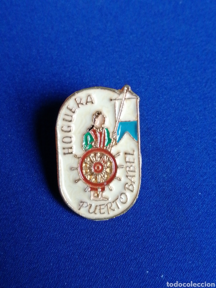 Sammlung von Pins: HOGUERA PUERTO DE BABEL INSIGNIA DE PIN