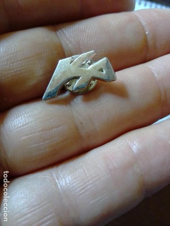 Pins de colecci&oacute;n: PINS MOTOR AUTOMOCI&Oacute;N FORD KA