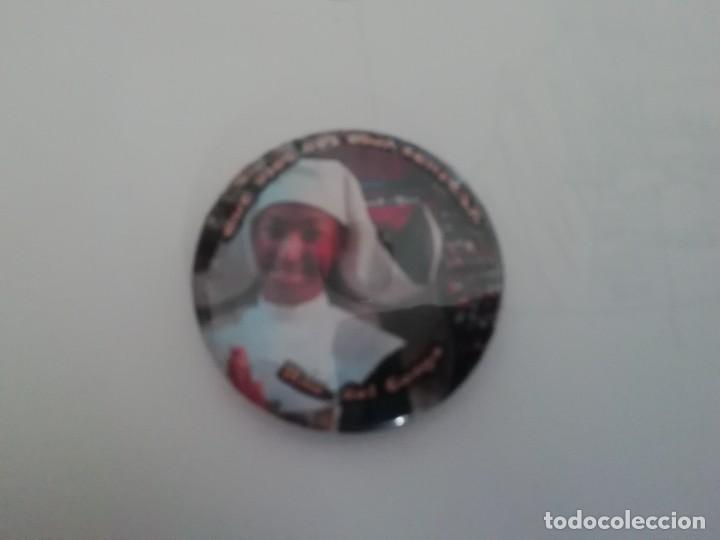 Pins de colecci&oacute;n: Carnaval de C&aacute;diz chapa coro que dio nos coja con fesa de Luc&iacute;a Pardo