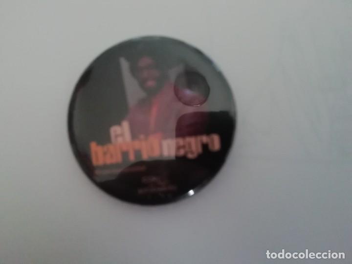 Pins de colecci&oacute;n: Carnaval de C&aacute;diz chapa coro el barrio negro