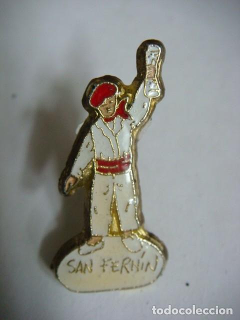 Pins de colecci&oacute;n: PINS DE SAN FERMIN,CAJ-CRI