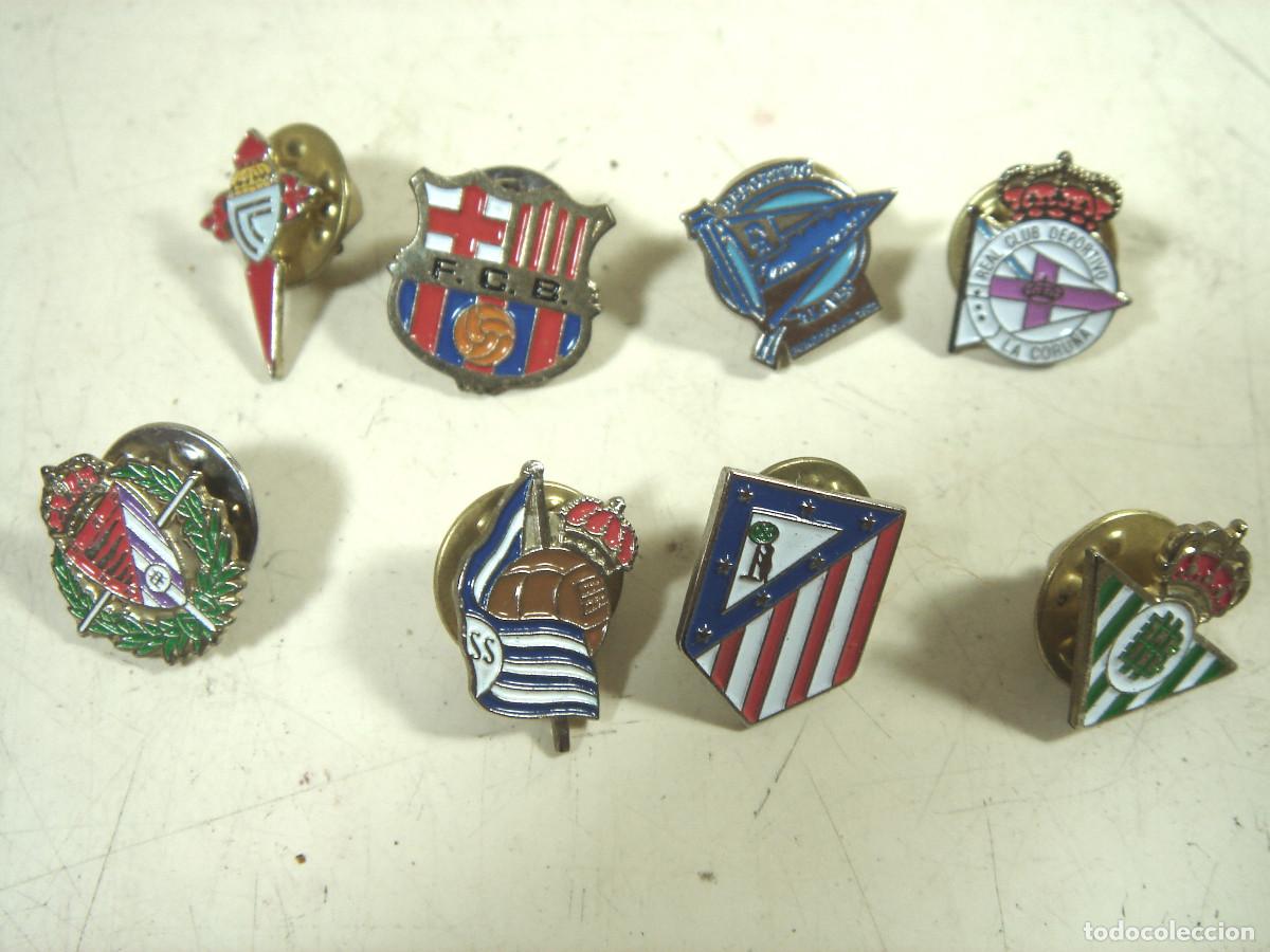 insignia/pin del equipo de fútbol conil cf (cád - Buy Football pins on  todocoleccion