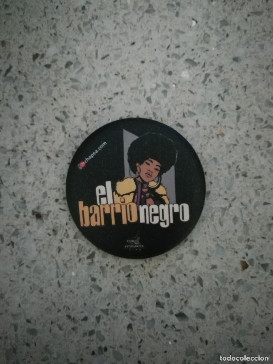 Pins de colecci&oacute;n: Carnaval de C&aacute;diz chapa coro el barrio negro