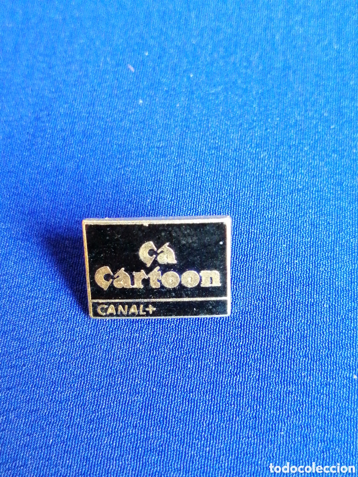 Pins de colecci&oacute;n: CANAL + CART&Oacute;N PIN