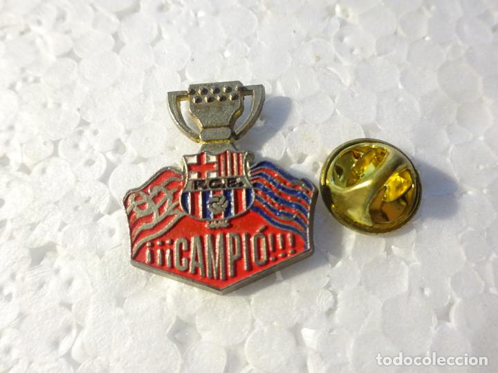 Sammlung von Pins: PIN DE DEPORTES. F&Uacute;TBOL. FC BARCELONA CAMPE&Oacute;N DE LIGA 92 93 1992 1993