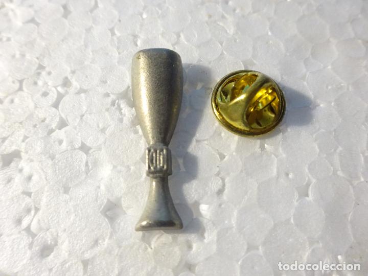 Pins de colecci&oacute;n: PIN DE DEPORTES. F&Uacute;TBOL CLUB BARCELONA. TROFEOS Y COPAS, COPA CATALU&Ntilde;A