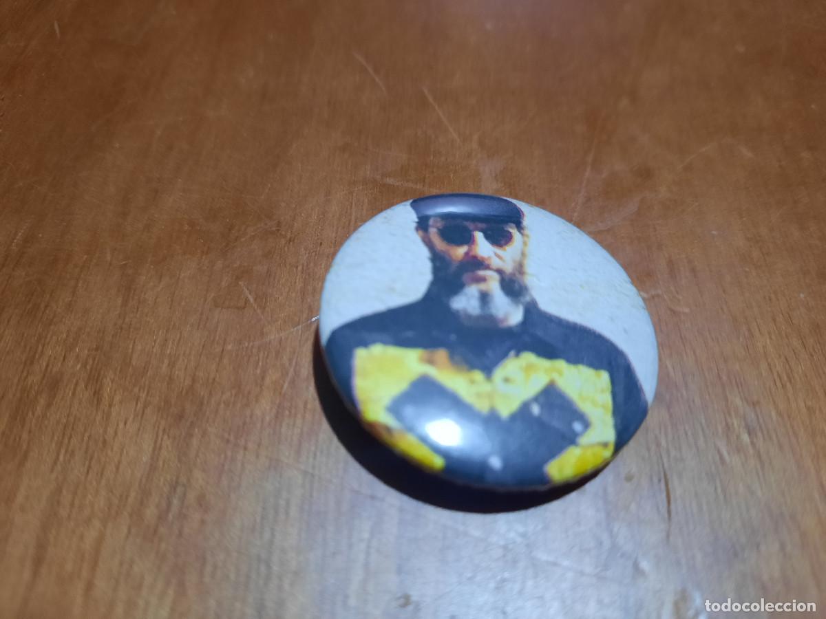 Sammlung von Pins: J. LOS PLANETAS. CANTANTE CHAPA. PIN. 0,31 MM. DETR&Aacute;S MET&Aacute;LICA. SIN USO. DIFICIL