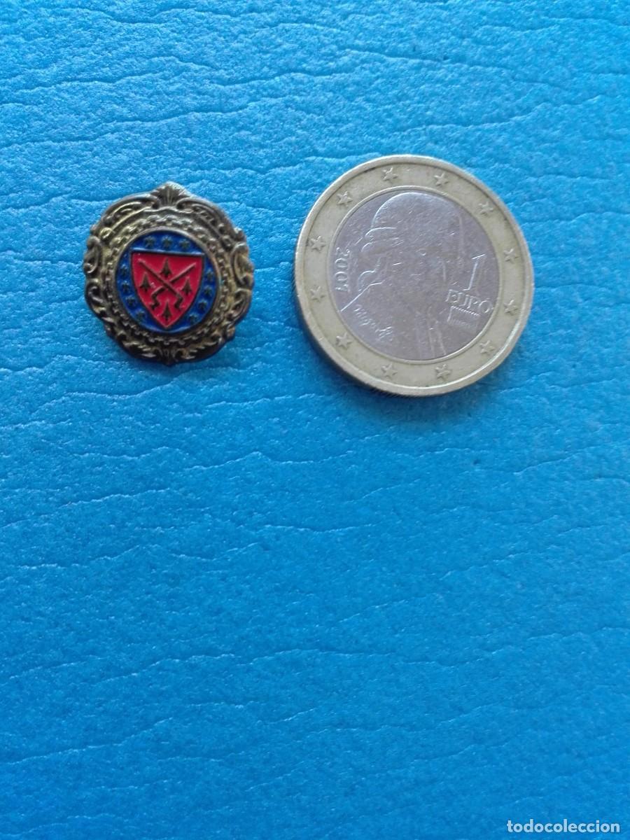 Pins de colecci&oacute;n: PEQUE&Ntilde;A INSIGNIA/PIN - A IDENTIFICAR - AGUJA IMPERDIBLE - NO PIN