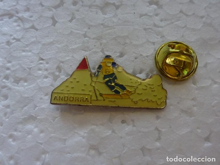 Pins de colecci&oacute;n: PIN TURISMO DE ANDORRA ESQU&Iacute; SKI ESQUIADOR