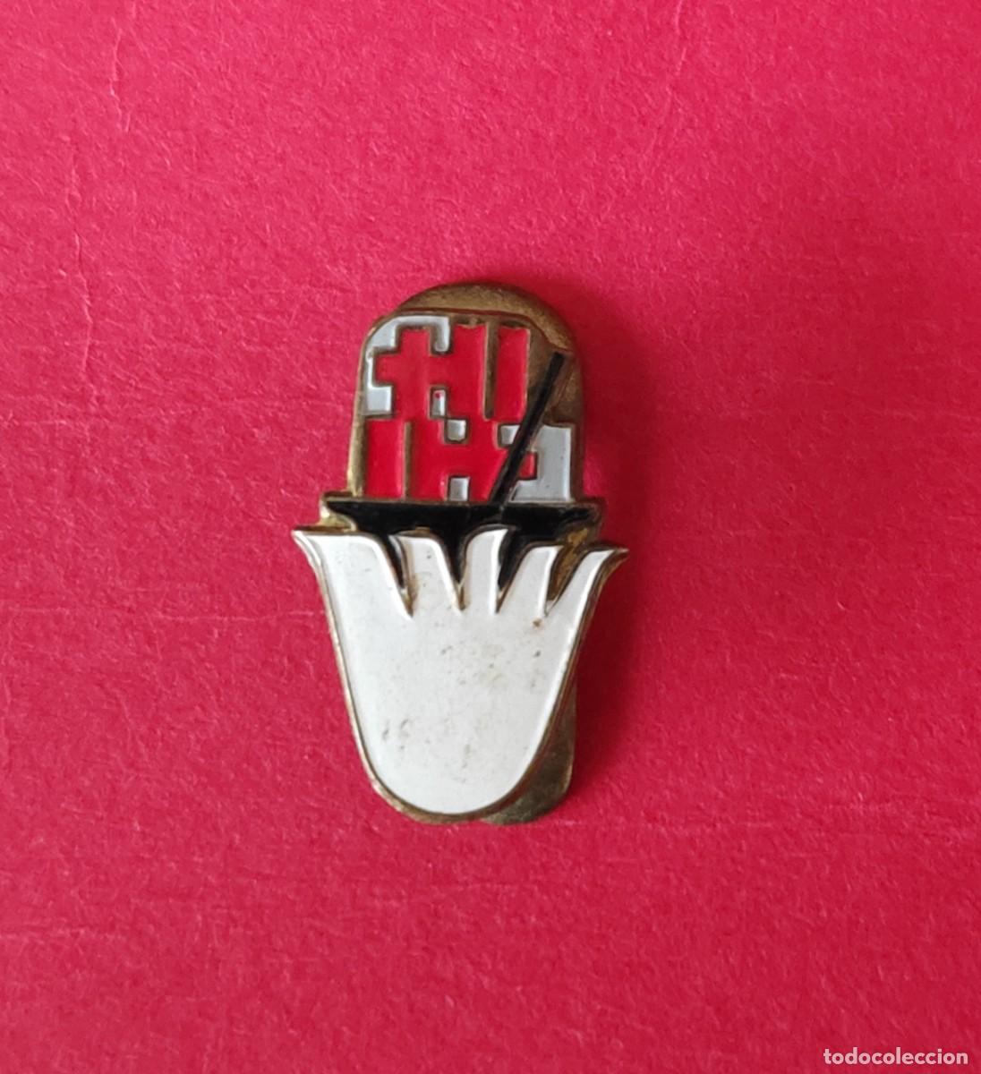 Pin's de collection: Antigua insignia pin ojal o solapa guardia urbana de Barcelona gorro de la fiesta de la merced 1966