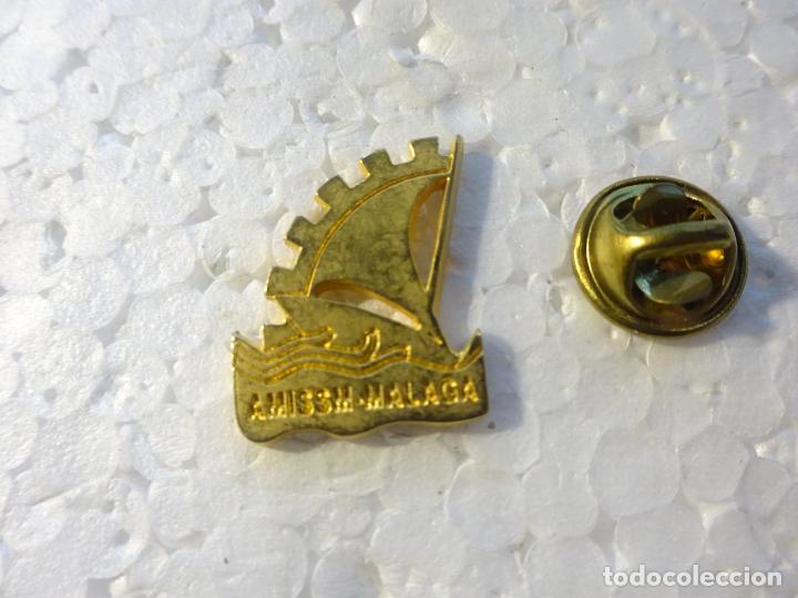 Sammlung von Pins: PIN DE SANIDAD MEDICINAS MEDICAMENTOS. AMISMM M&Aacute;LAGA. SOCIEDAD M&Eacute;DICA ENFERMEDAD?