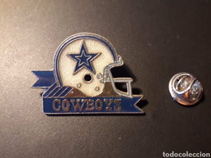 Pin's de collection: PIN DALLAS COWBOYS. CASCO F&Uacute;TBOL AMERICANO. DEPORTES PEDIDO M&Iacute;NIMO 3&euro;